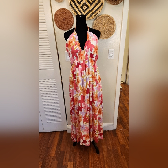 Multi Colored Floral Maxi Dress With Side Split - Picture 4 of 10